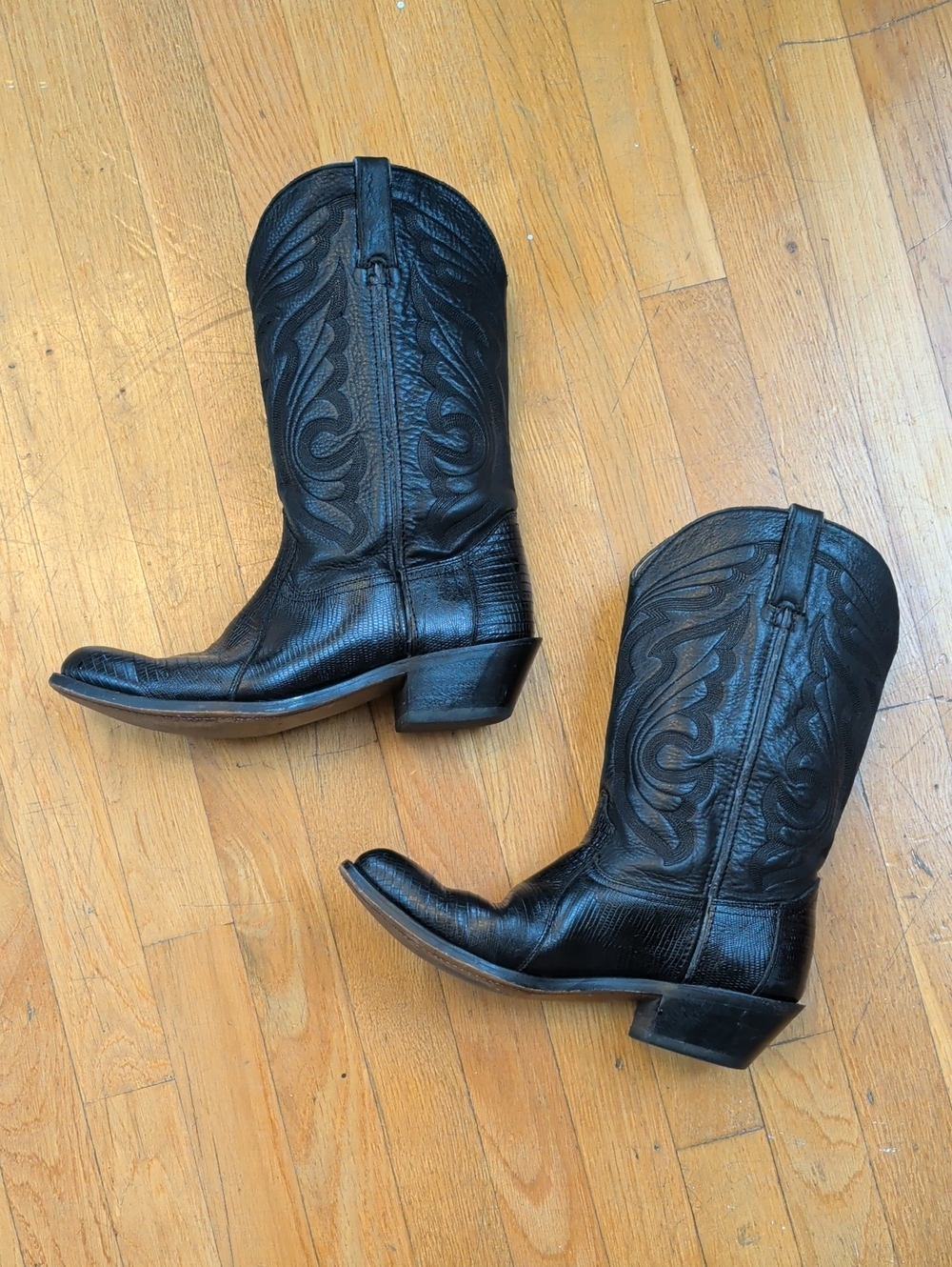 Women's Black Crocodile Embossed Leather Durango Western Boots
